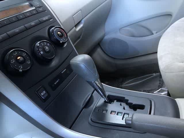 Thumbnail: 2009 Toyota Corolla - 18
