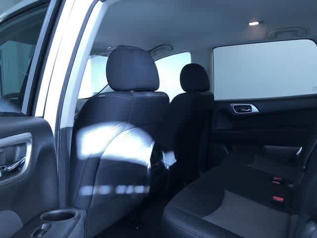 Thumbnail: 2017 Nissan Pathfinder - 19