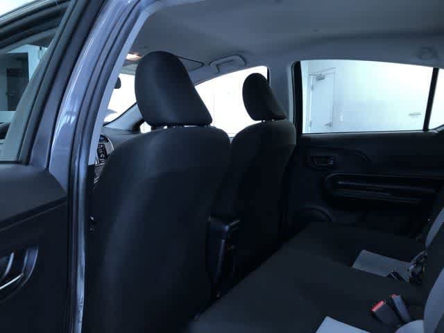 Thumbnail: 2018 Toyota Prius c - 19