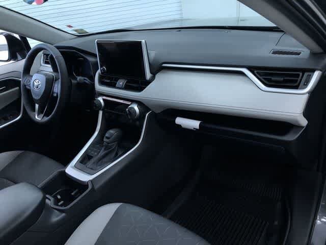 Thumbnail: 2025 Toyota RAV4 - 23