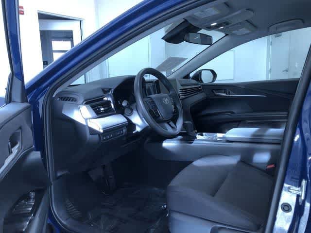 Thumbnail: 2025 Toyota Camry - 11