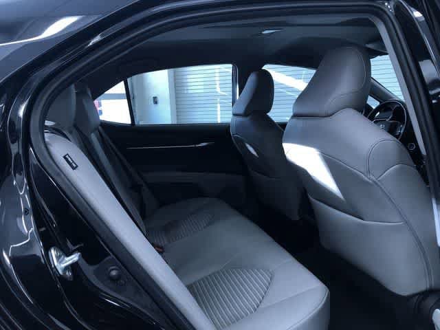 Thumbnail: 2022 Toyota Camry - 21