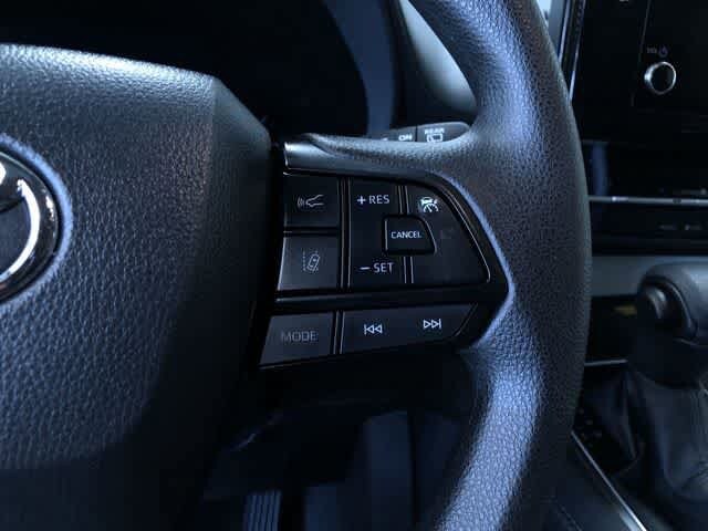 Thumbnail: 2026 Toyota Sienna - 26