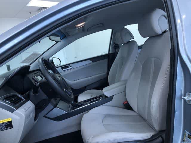 Thumbnail: 2016 Hyundai Sonata - 18