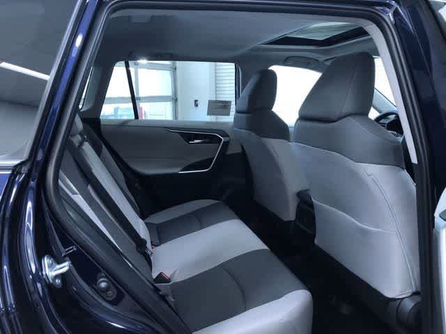 Thumbnail: 2025 Toyota RAV4 - 21