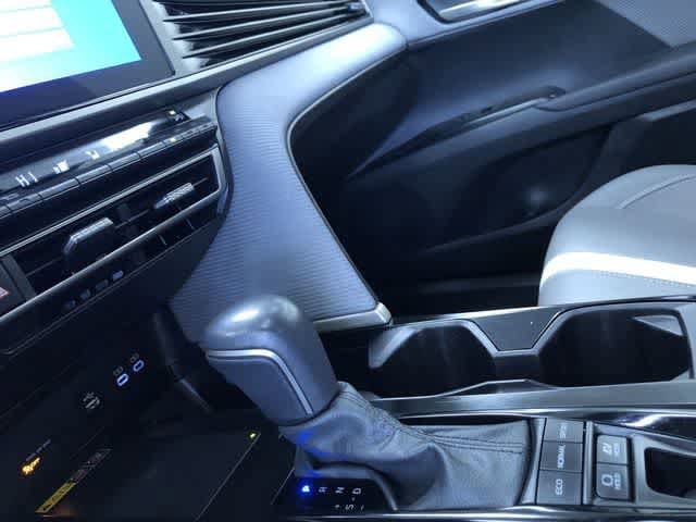 Thumbnail: 2025 Toyota Camry - 30