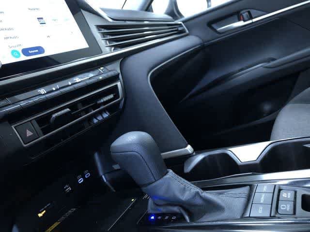 Thumbnail: 2025 Toyota Camry - 30