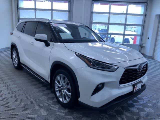 Thumbnail: 2021 Toyota Highlander - 37