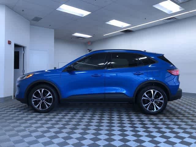 Thumbnail: 2021 Ford Escape - 3