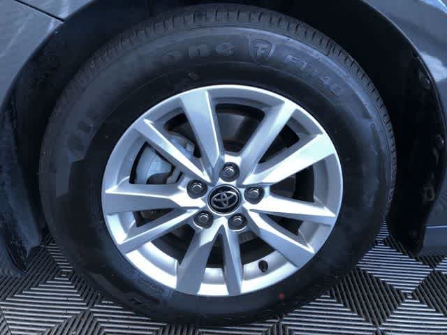 Thumbnail: 2025 Toyota Camry - 17