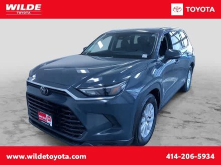 Shop 2025 Toyota Grand Highlander XLE Sport Utility For Sale Milwaukee, Wisconsin