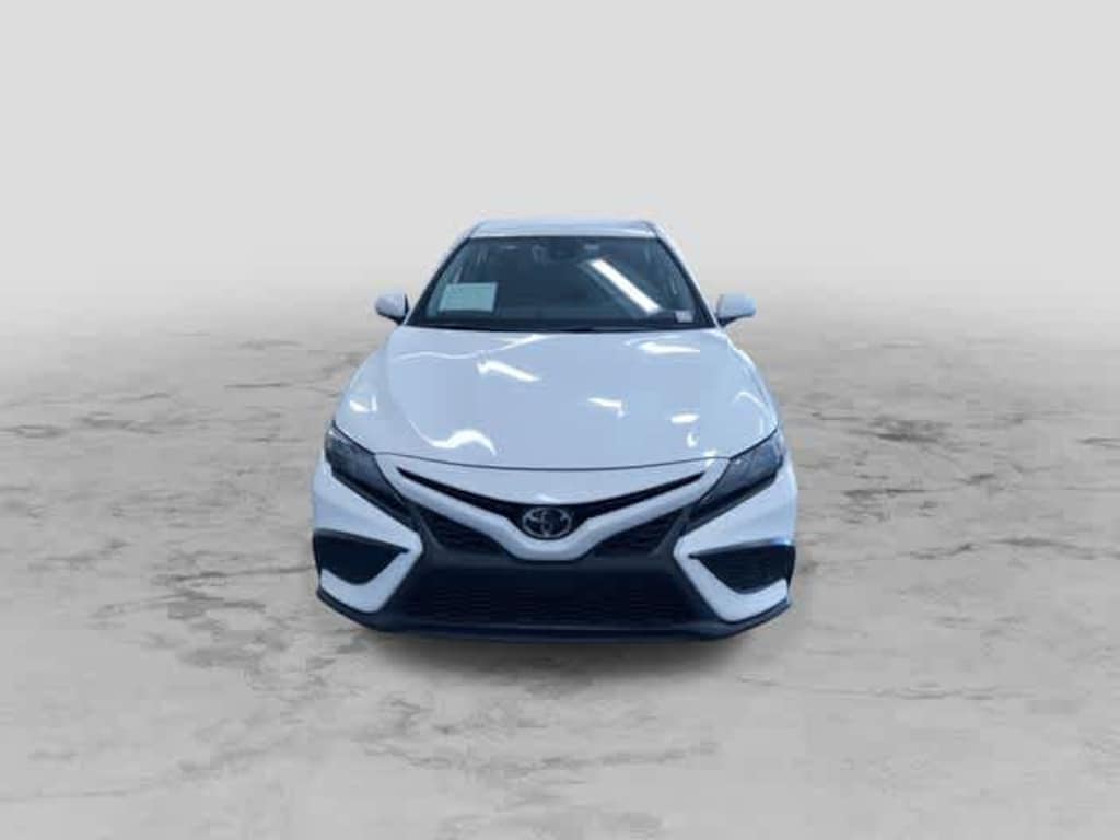 Used 2024 Toyota Camry SE Car