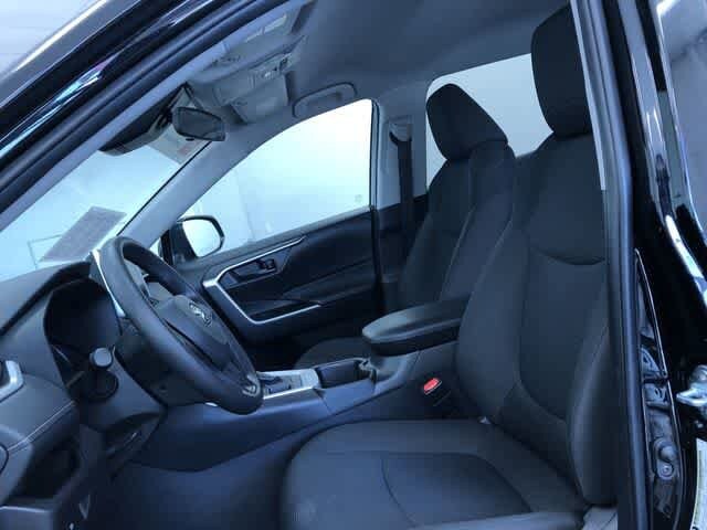 Thumbnail: 2025 Toyota RAV4 - 18