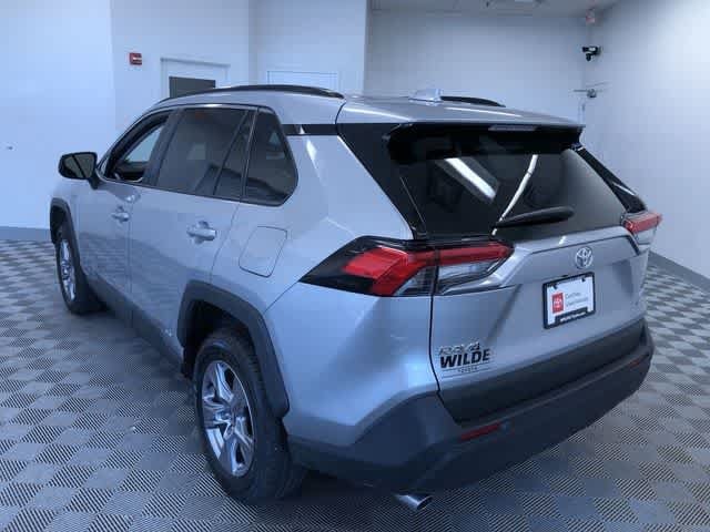 2025 Toyota RAV4 LE - Photo 12