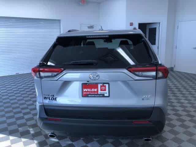 Thumbnail: 2025 Toyota RAV4 - 13