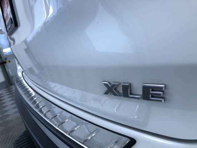 Thumbnail: 2019 Toyota Highlander - 15