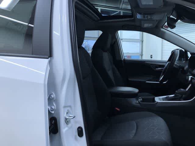 Thumbnail: 2025 Toyota RAV4 - 22