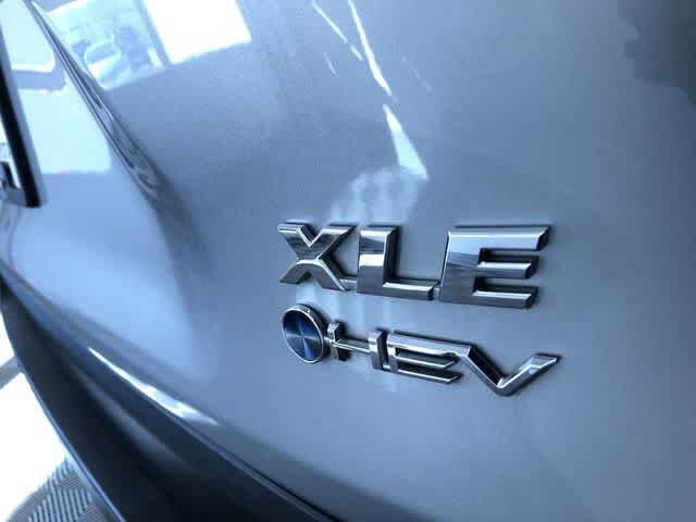 Thumbnail: 2025 Toyota RAV4 - 16