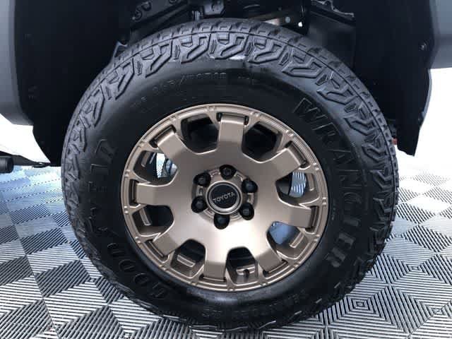 Thumbnail: 2025 Toyota Tacoma - 10