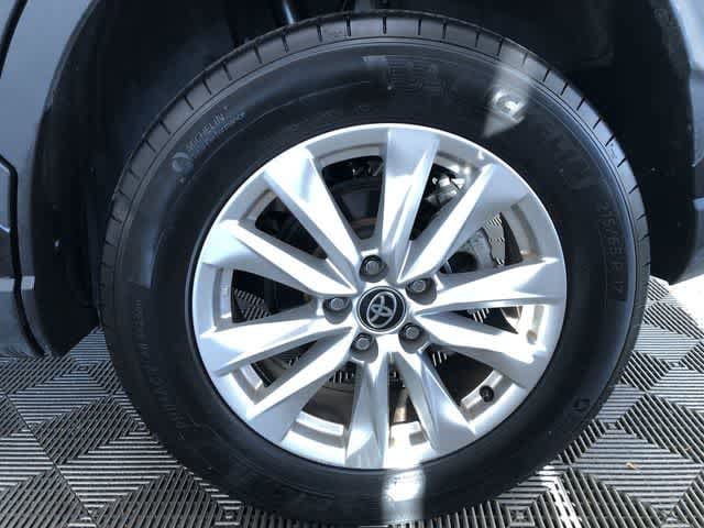 Thumbnail: 2024 Toyota Corolla Cross - 8