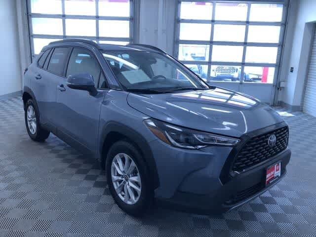 Thumbnail: 2023 Toyota Corolla Cross - 37