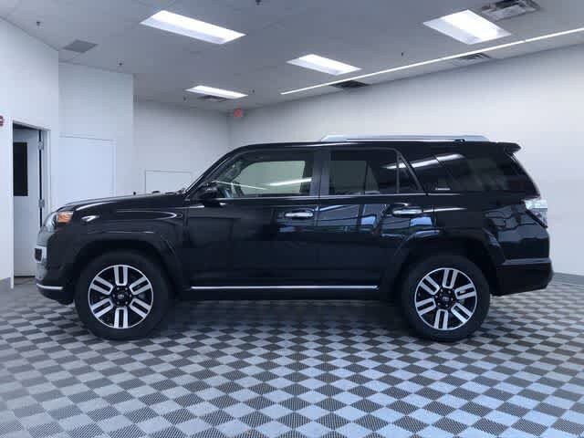 Thumbnail: 2017 Toyota 4Runner - 7