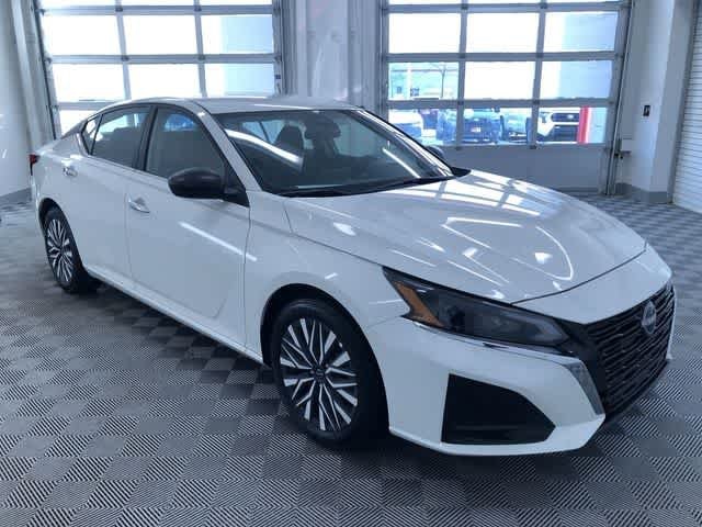 Thumbnail: 2025 Nissan Altima - 35