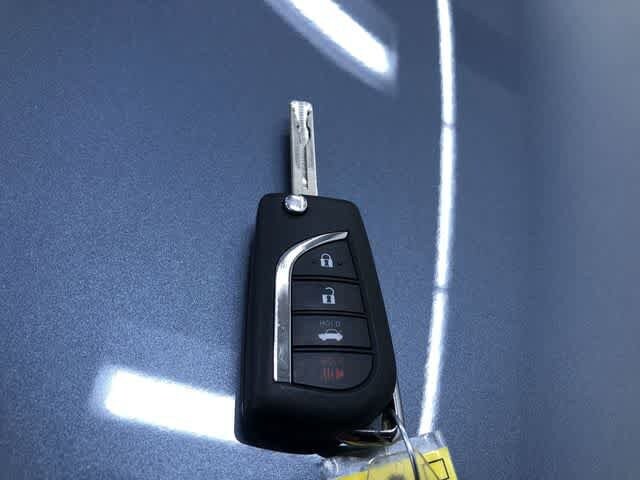 Thumbnail: 2025 Toyota Corolla - 31