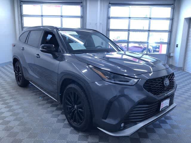 Thumbnail: 2025 Toyota Highlander - 36