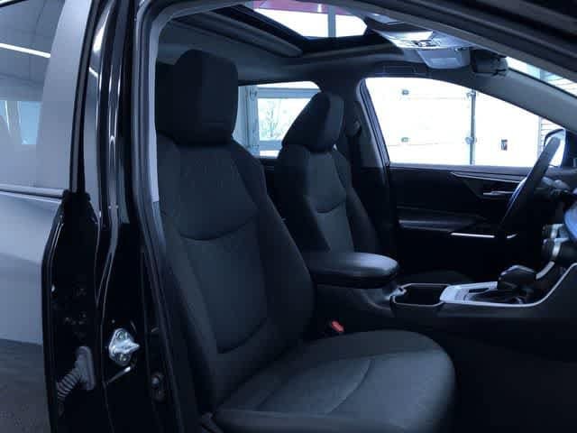 Thumbnail: 2023 Toyota RAV4 - 22
