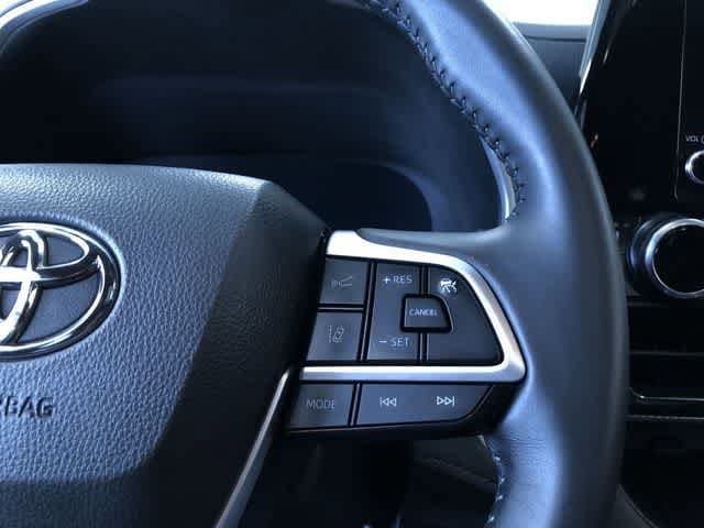 Thumbnail: 2025 Toyota Highlander - 26