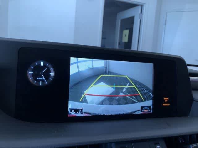 Thumbnail: 2019 Lexus ES - 28