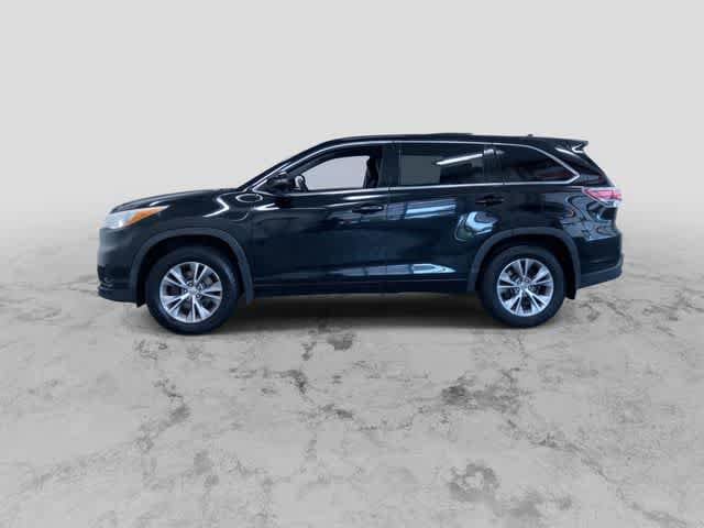 Thumbnail: 2015 Toyota Highlander - 7
