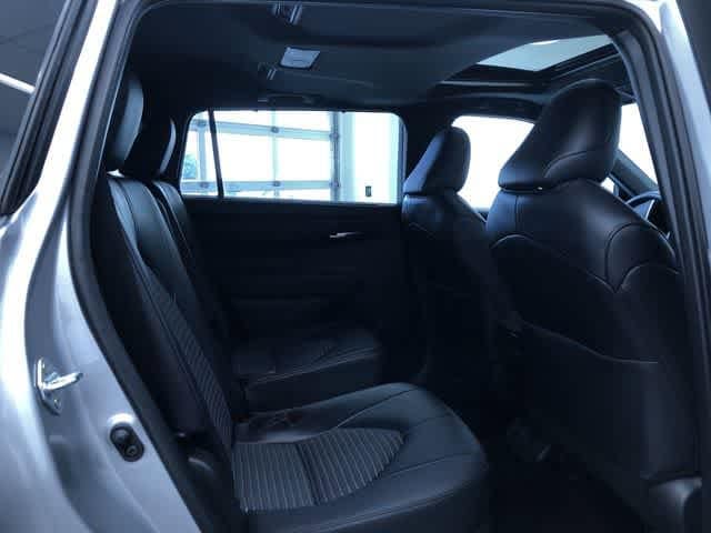 Thumbnail: 2025 Toyota Highlander - 23