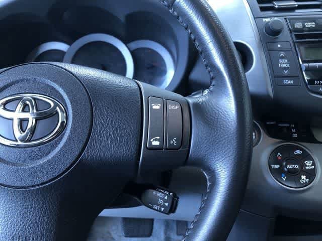 Thumbnail: 2011 Toyota RAV4 - 25