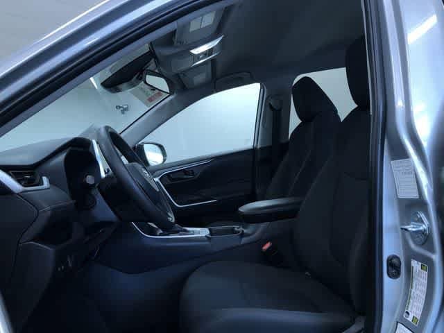 Thumbnail: 2025 Toyota RAV4 - 18