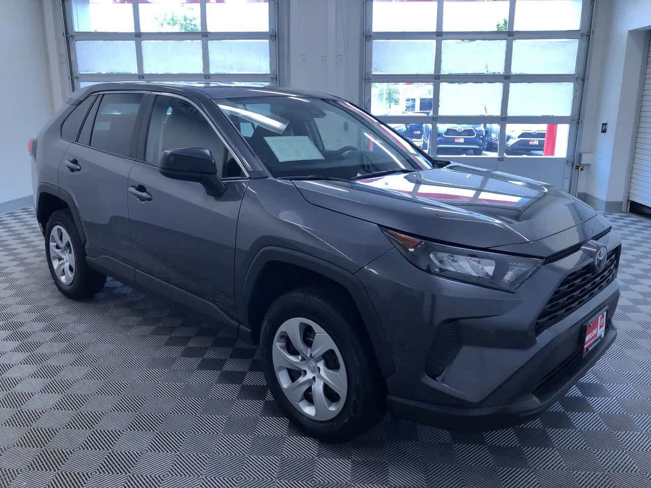 Thumbnail: 2022 Toyota RAV4 - 36