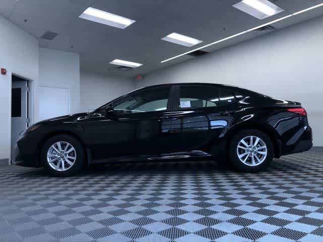 Thumbnail: 2025 Toyota Camry - 11