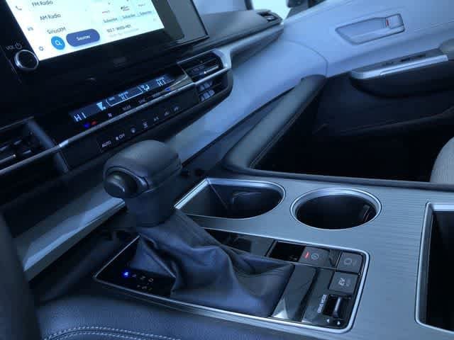 Thumbnail: 2025 Toyota Sienna - 31