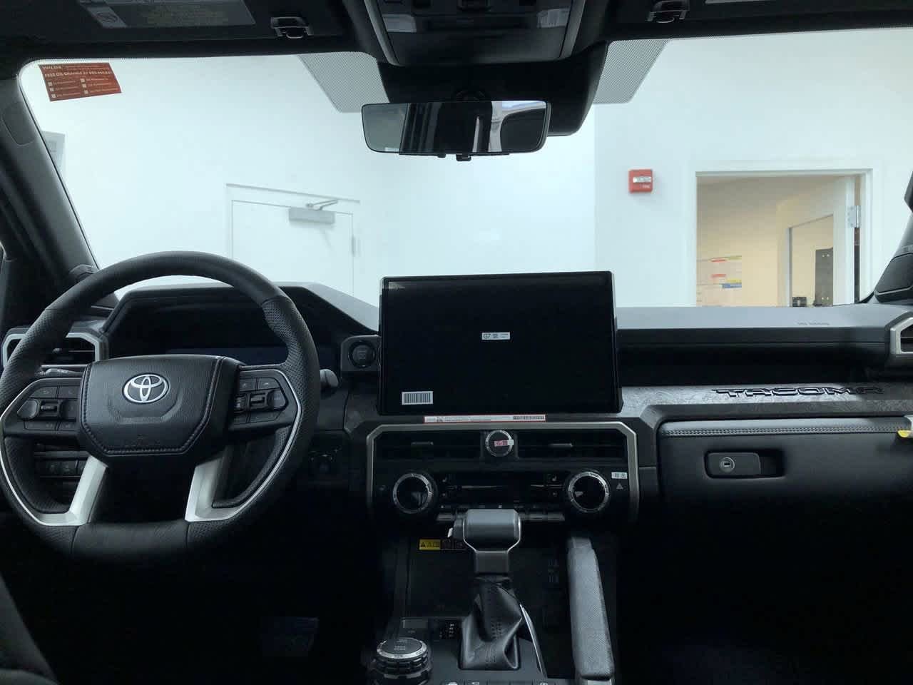 2024 Toyota Tacoma Limited 8