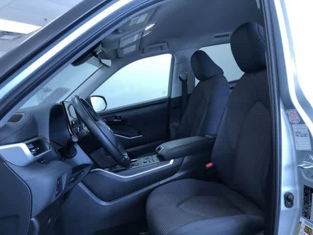 Thumbnail: 2024 Toyota Highlander - 20