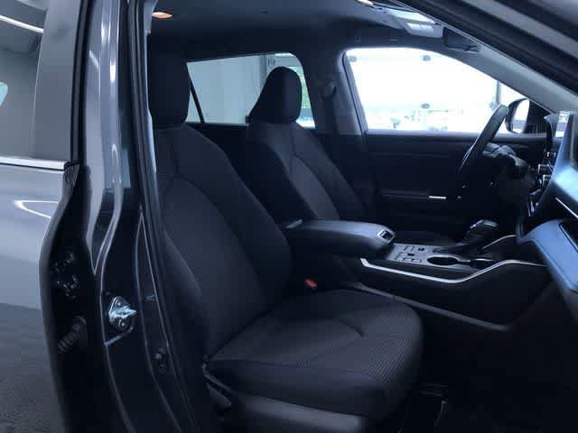 Thumbnail: 2024 Toyota Highlander - 24