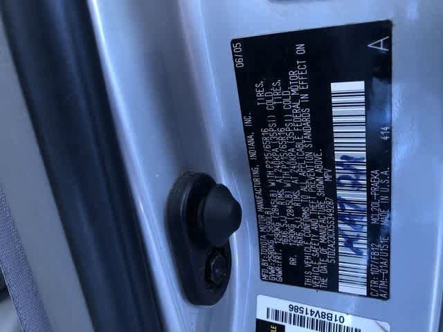 Thumbnail: 2005 Toyota Sienna - 32