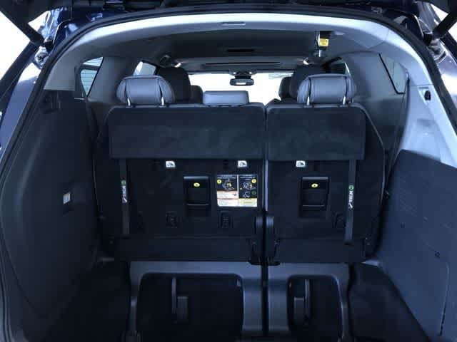 Thumbnail: 2021 Toyota Sienna - 33