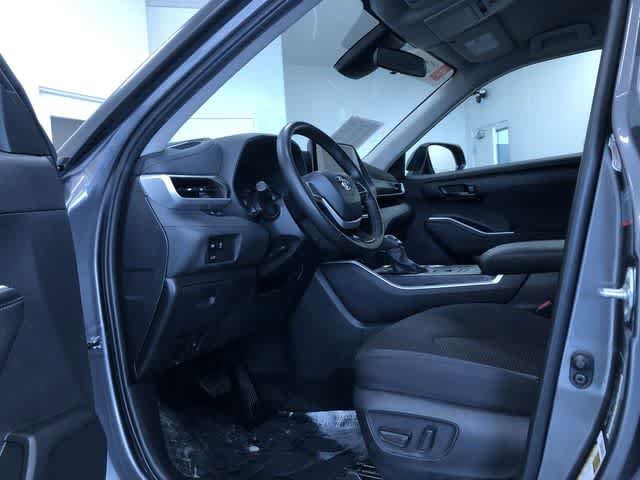 Thumbnail: 2024 Toyota Highlander - 11