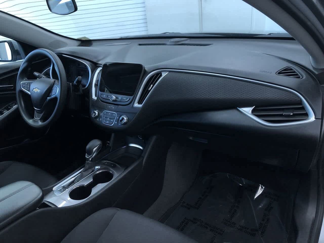 Thumbnail: 2024 Chevrolet Malibu - 23