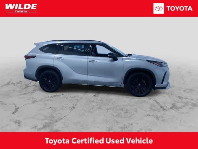 Thumbnail: 2025 Toyota Highlander - 2