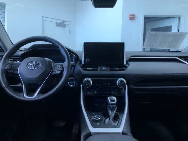 Thumbnail: 2024 Toyota RAV4 - 17