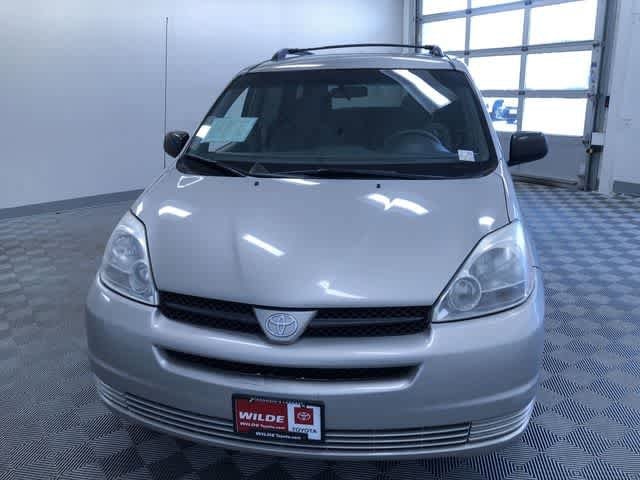 Thumbnail: 2005 Toyota Sienna - 15