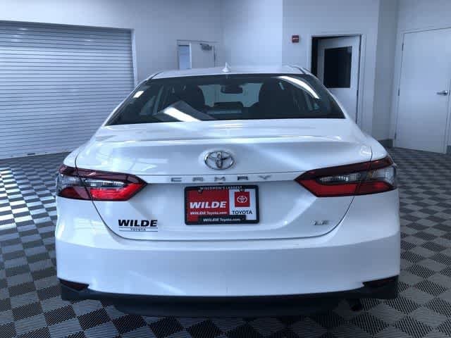 Thumbnail: 2022 Toyota Camry - 13